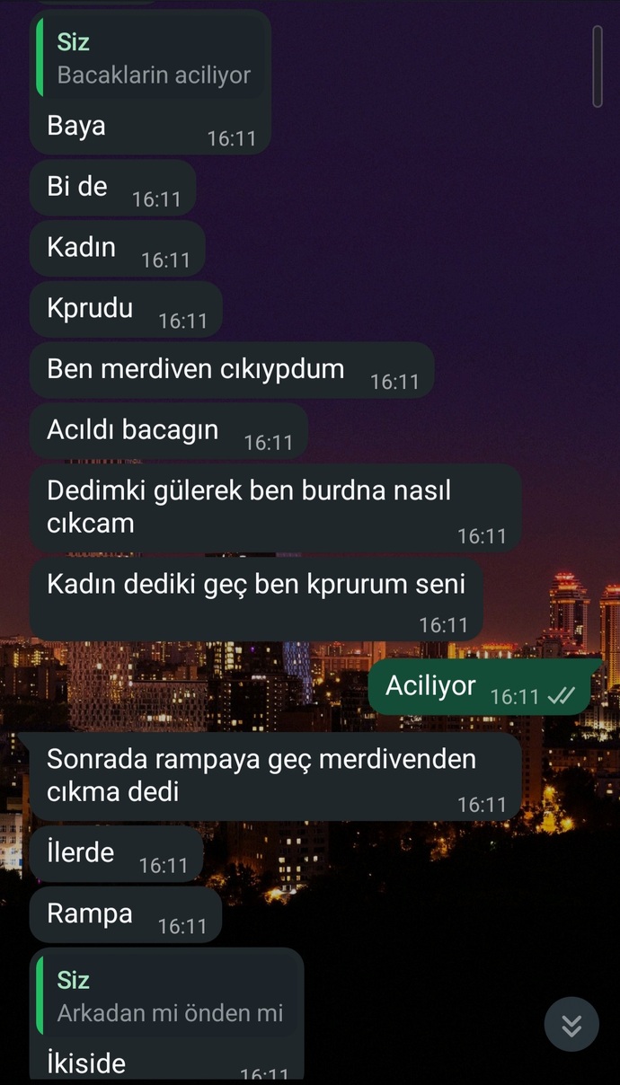 Erkekler, Kot elbise giydigim gun kizlarla gitmistik sarkinti olanlar oldu esimle mesajlasmalarimiz dar ve turban olunca ?