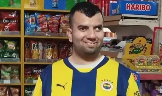 Sürekli kadıköy boğası stickeri atan arkadaşımı engellemeli miyim?