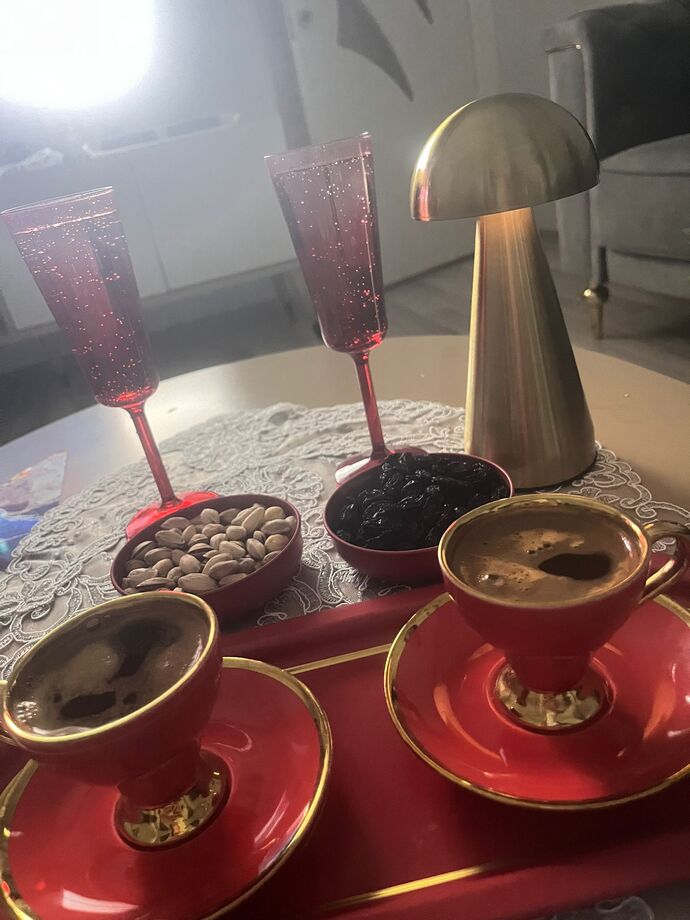 Dumanda izliyor:))