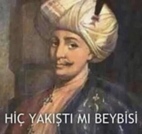 Kız hesabı açıp kızların paylaşımlarının altına sapıklık yapanlar neyin kafasını yaşıyor?