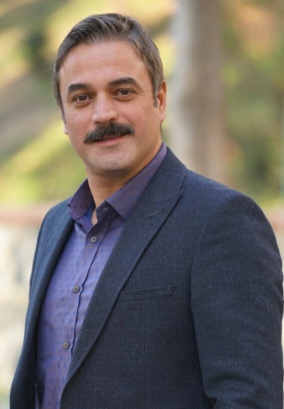 Ünlü oyuncu Ufuk Özkan için kritik saatler İnfluenza Teşhisi konuldu yoğun bakıma alındı?