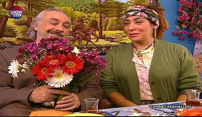 Pembe aynı anda Yunus’u, Ali’yi ve Ethem’i seviyordu… Bir kalp gerçekten üç kişiyi sevebilir mi?