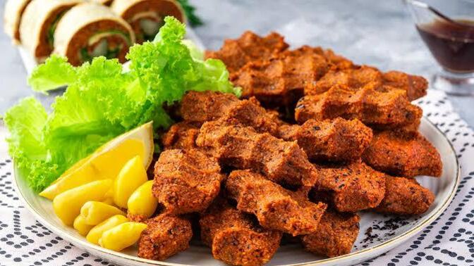 Çiğ köfte ayran mı döner ayran mı tercih edersin?