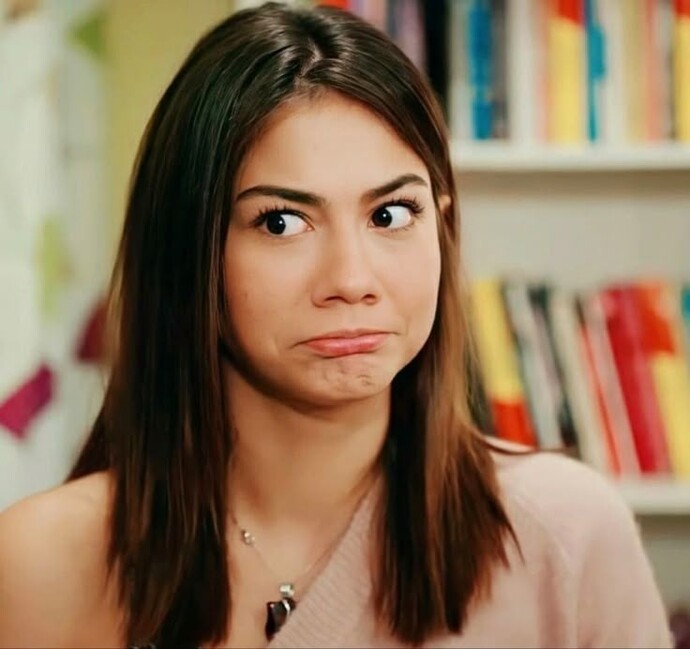Sevgilinizin cilvesini sadece size yapmasını mı beklersiniz, yoksa herkese karşı cilveli olması sizi rahatsız etmez mi?
