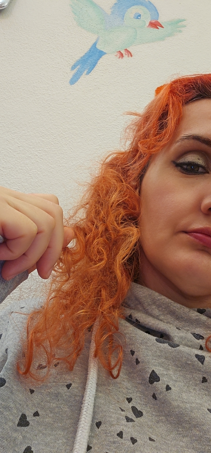 Kalabalık bir ortamda sıkıldığınızı nasıl belli edersiniz 😏🥴?
