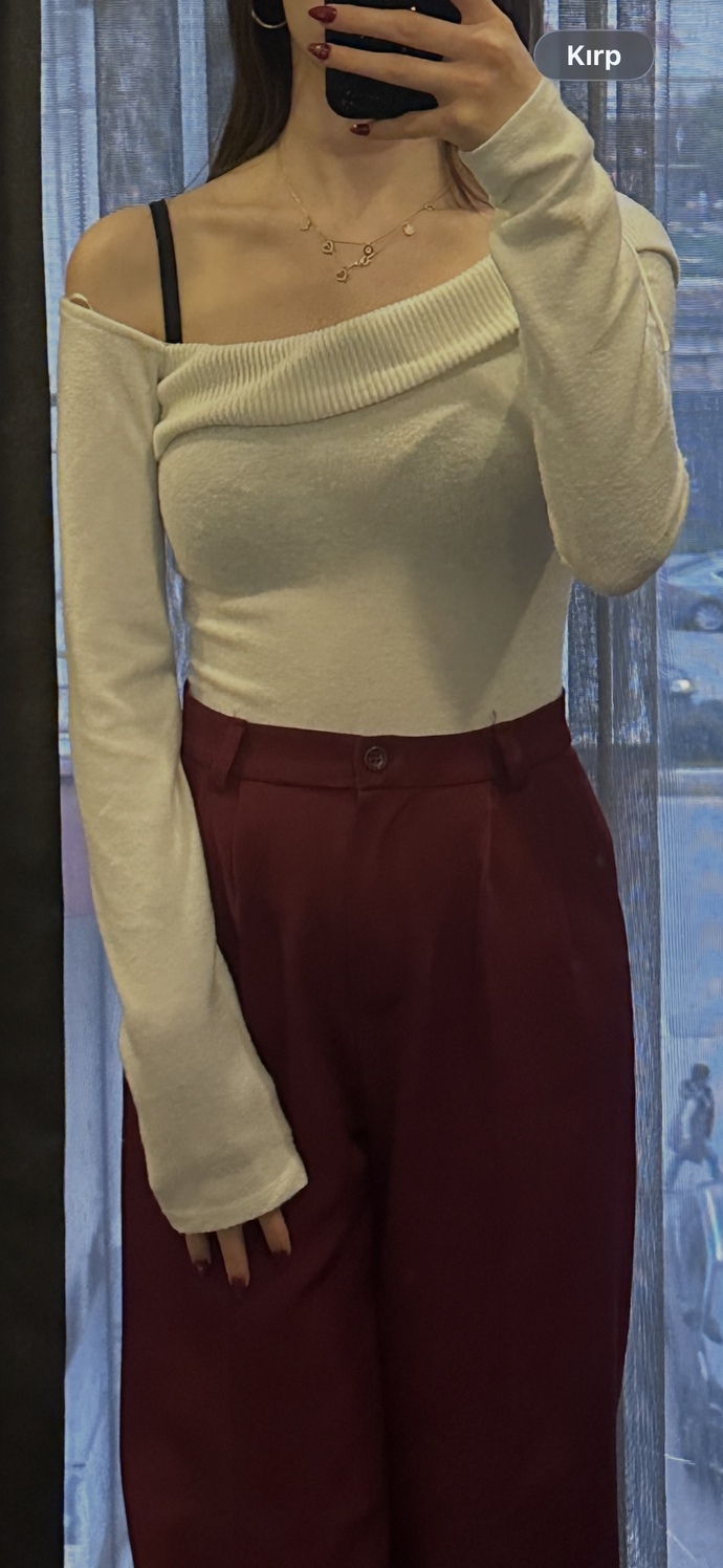 Sizce kıyafetlerim spor mu durmuş klasik mi?