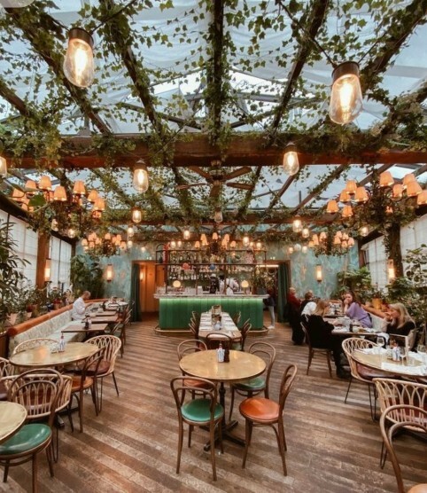 Kendi işimin patronu olmak istiyorum. Sizce restoran mı yoksa pasta atölyesi mi?