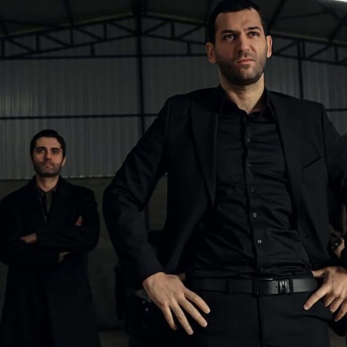 İyilik mi dolusun kötülük mü?