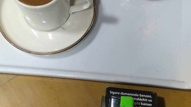 Uzun uzun anlatmayı mı seversin yoksa uzun uzun susmayı mı tercih edersin?