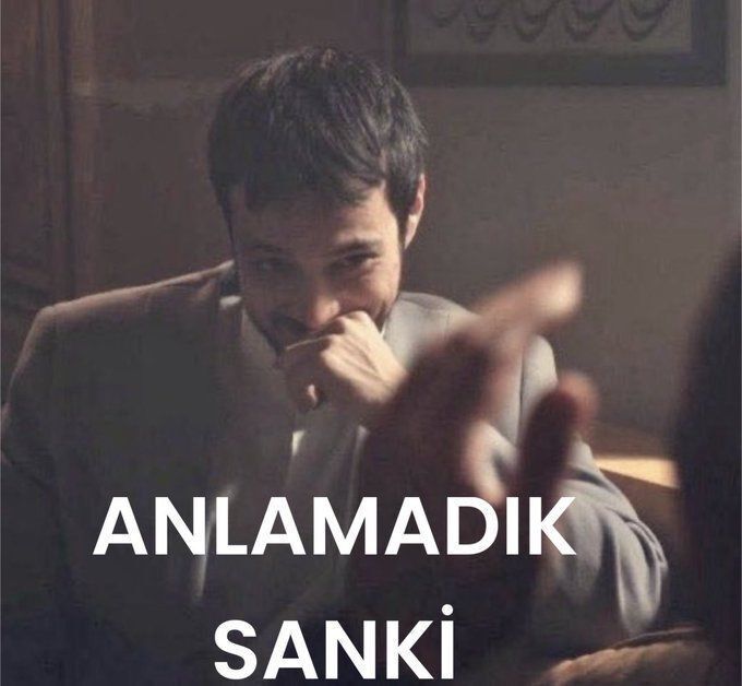 Bir kız “git” dediğinde, gitmeni mi ister, yoksa kalman için gururunu mu susturur?