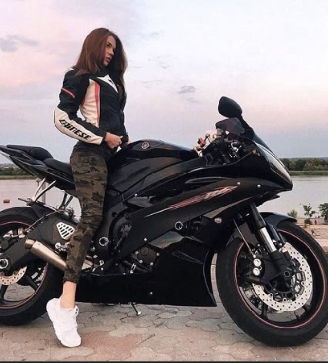 Motor sürmeyi mi daha çok seversin yoksa arkasına binmeyi mi tercih edersin?