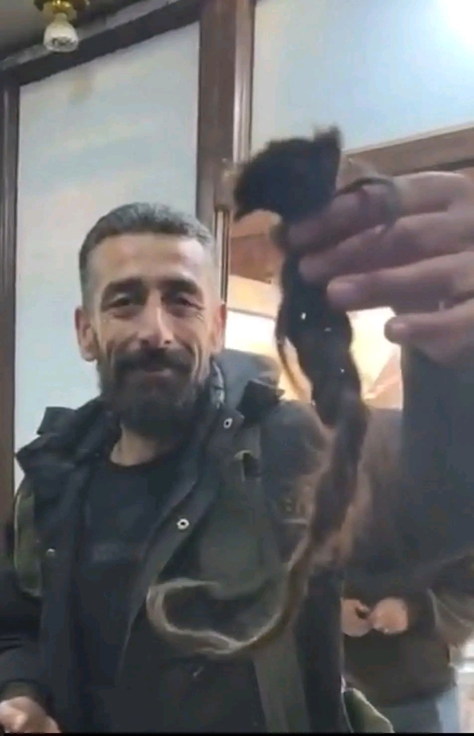 Bu adamın yaptığı hakkında ne düşünüyorsunuz?