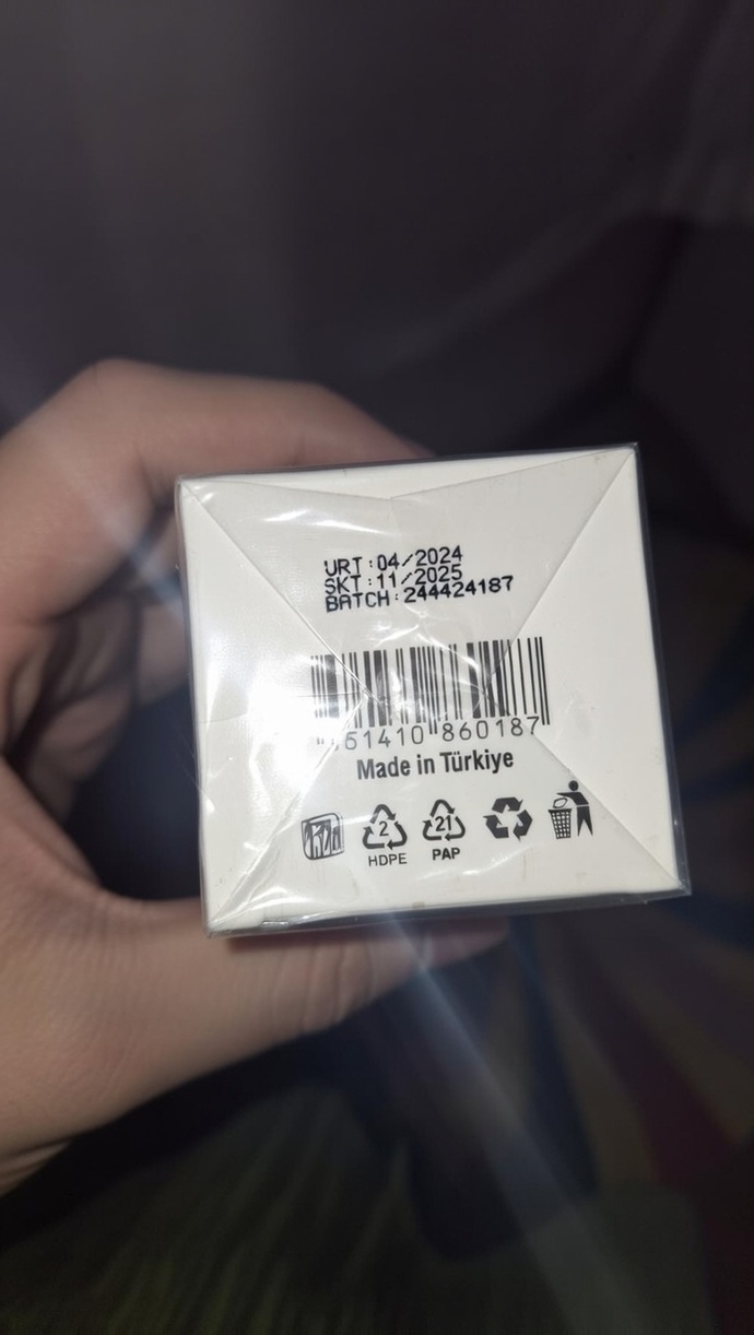 Son kullanma tarihi geçmiş yüz kremi kullanılır mı, cilde ne gibi zararları olur?