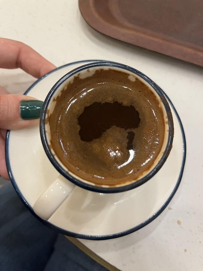 Kimlere cuma kahvesi alayım ☕️?