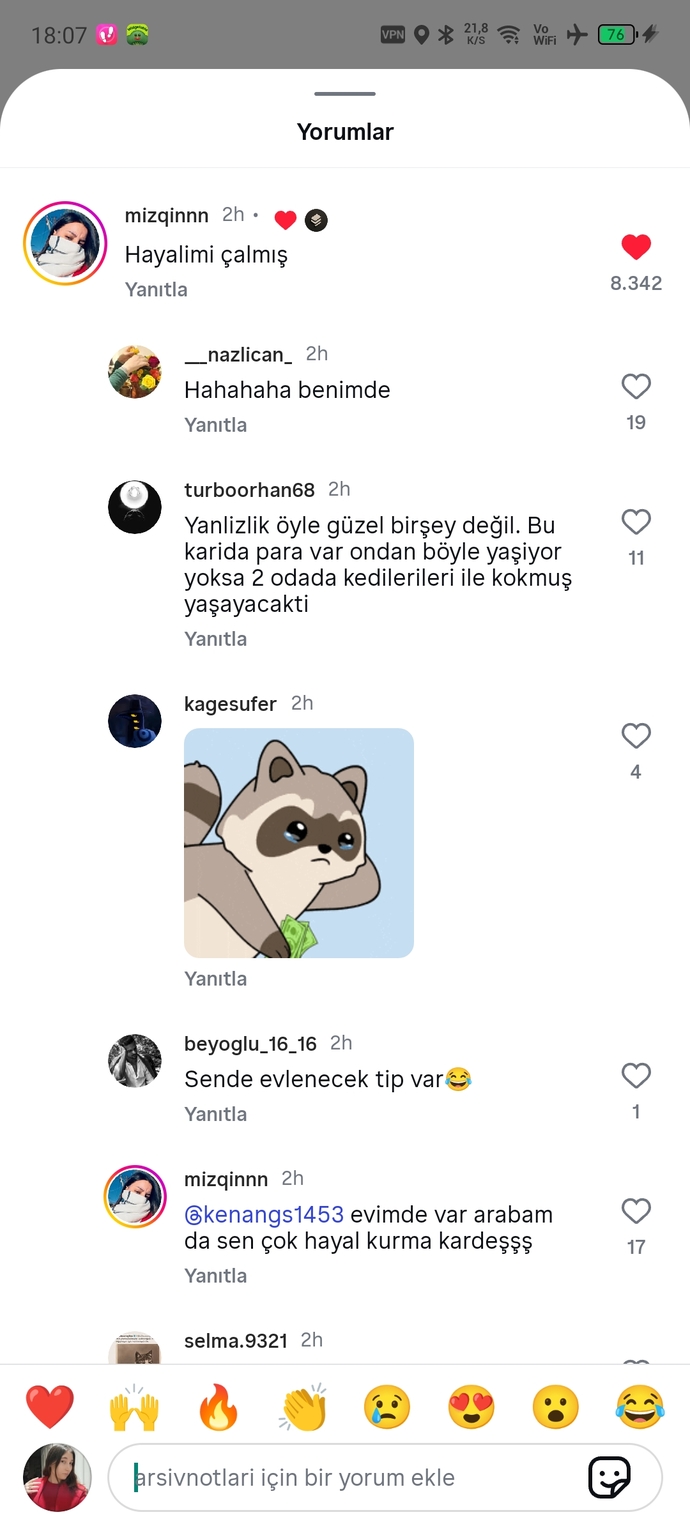 Erkeklerin kadından başka derdi yok mu kadınlar ne yapsa erkeklere batıyor?