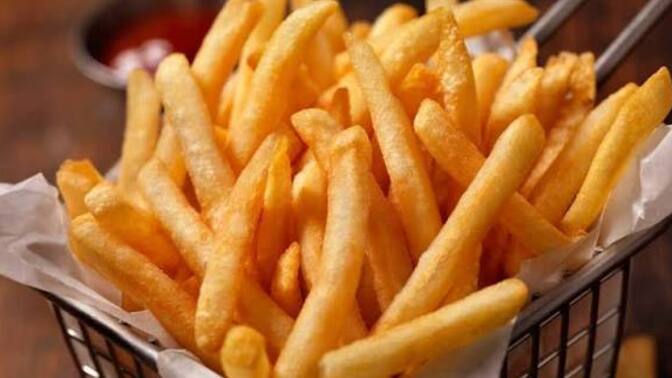Patates kızartmasının yanında hangi sosları yemeyi seversin?
