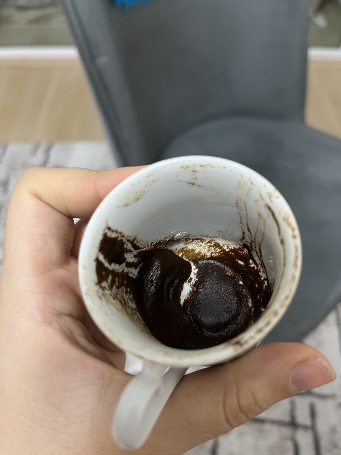 Gerçekten iyi fal bakan biri var mı, online falcı tavsiyesi olan var mı?