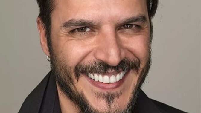 Allahım neler yaratıyosun mübarek sizin beğendiğiniz yakışıklı veya güzel bulduğunuz oyuncular var mı🤭?