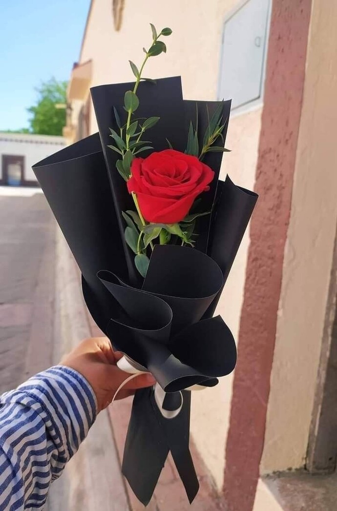 Yaş 27 olacak bir çiçek bile alamadım, sorun ben miyim?