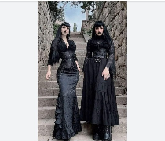 Gothic tarz bi bana mı hoş geliyor?