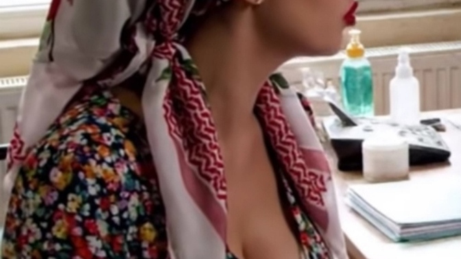 Sevdiğinizin bebek taklidi yaparak şımarıkça konuşması hoşunuza mı gider yoksa itici mi gelir?