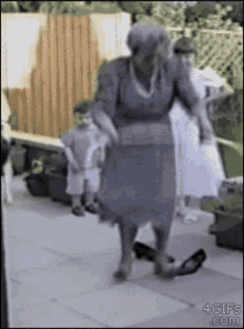 Arkadaşlar ben mi yoksa Orhan gencebay mı?