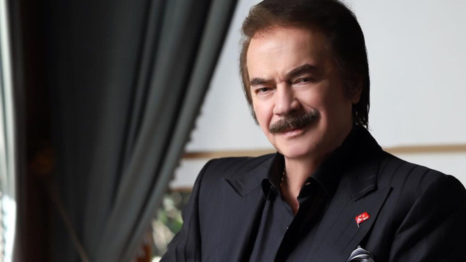 Arkadaşlar ben mi yoksa Orhan gencebay mı?