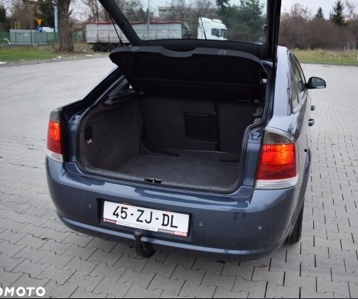 Vectra C nin hangi kasası daha havalı güzel sizce Hatchback mi Sedan mı?
