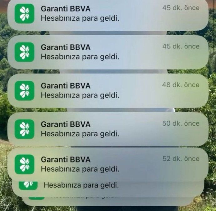 Böyle gelen mesajları sever misin?