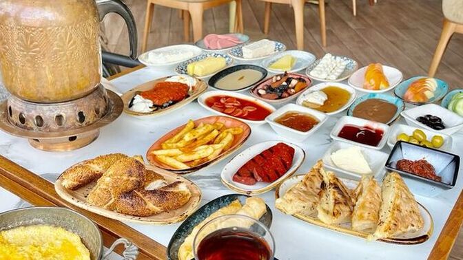 Serpme kahvaltı mı daha iyi yoksa tek tabak kahvaltı mı daha mantıklı?