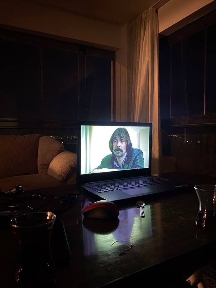 Şu an hangi dizi/filmi seyrediyorsunuz?