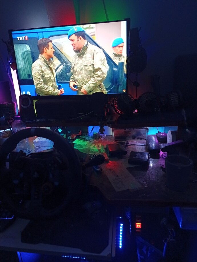 Şu an hangi dizi/filmi seyrediyorsunuz?