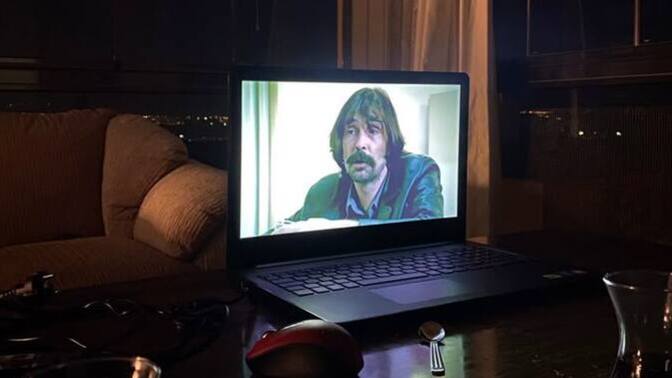 Şu an hangi dizi/filmi seyrediyorsunuz?