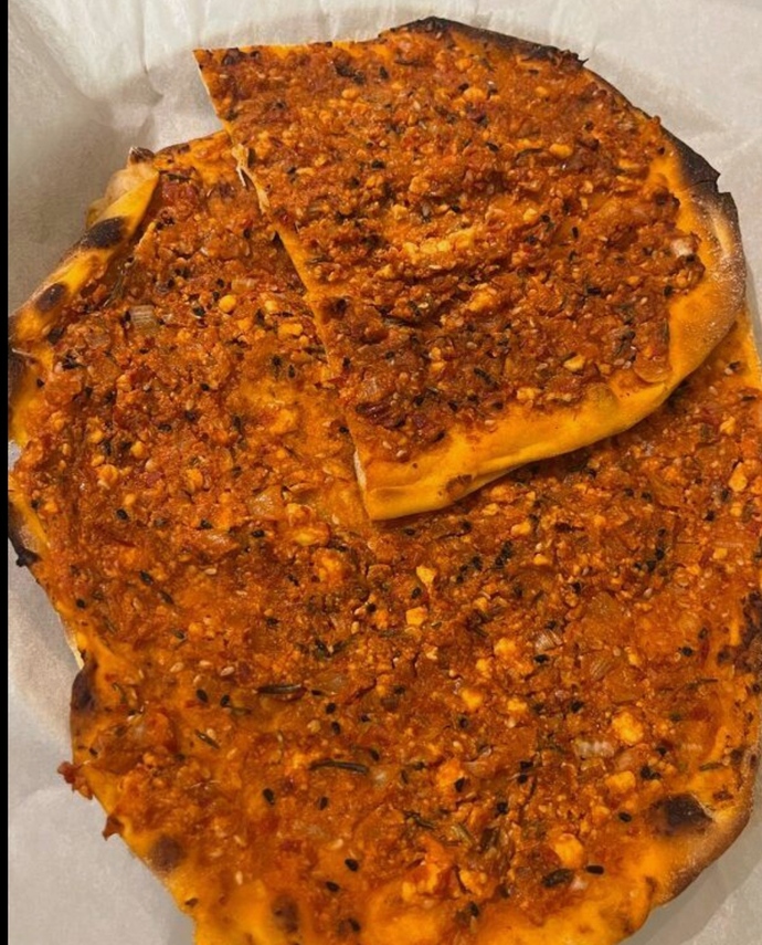 Biberli ekmek sevenler burada mı, sizce en iyi biberli ekmek nasıl olmalı 😎?