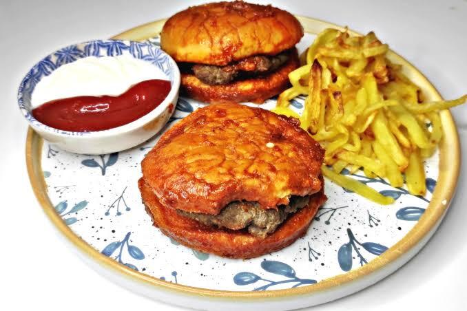 Islak hamburgwr sever misin bir oturuşta kaç adet yersin?