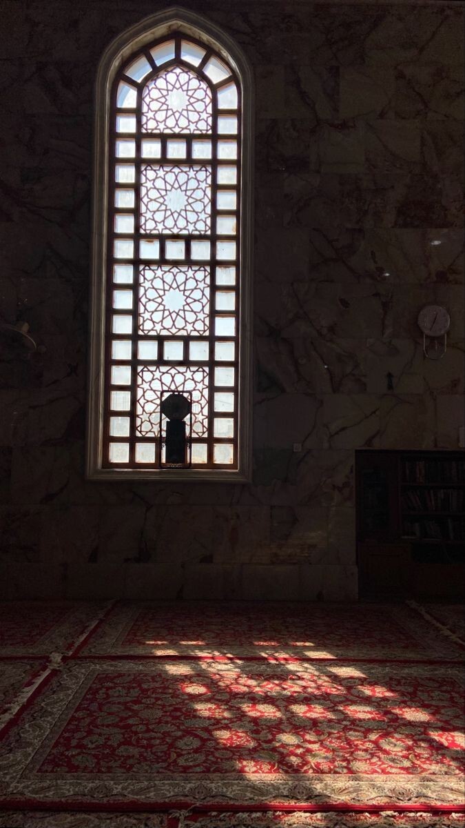 İman, şüphesiz inanmak mıdır, yoksa şüphelere rağmen vazgeçmemek mi?