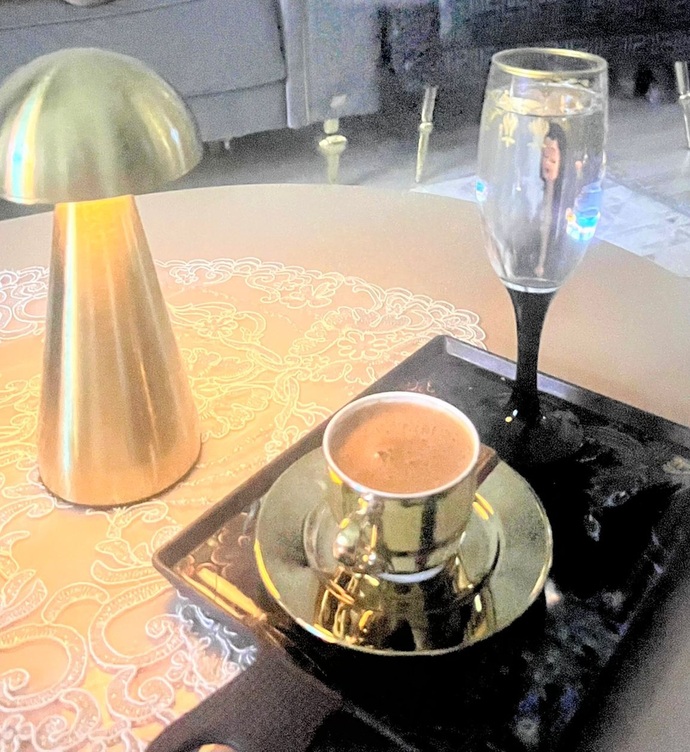 Yemekten sonra çay mı kahve mi içersiniz, hangisi size daha iyi gider 😊?
