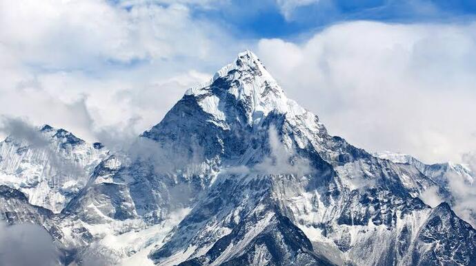 Sizde Everest dağına tırmanmak ister miydiniz 🗻?
