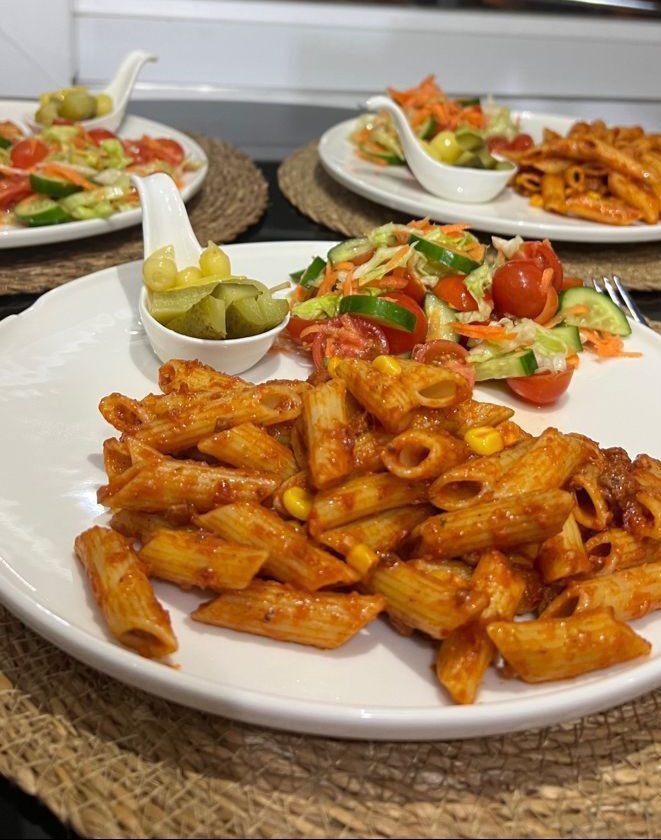 Makarna ve salata ikilisini sever misiniz?