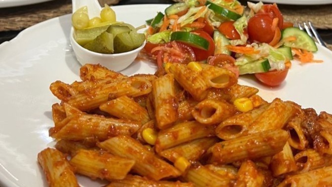 Makarna ve salata ikilisini sever misiniz?