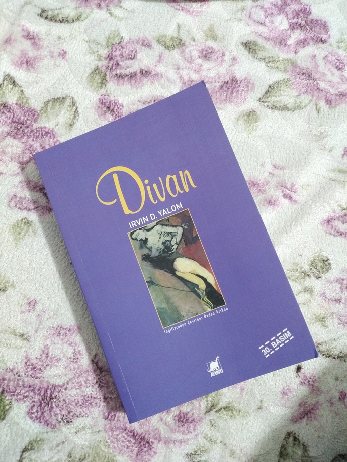 Kızlar, Kitap okur musun her gğn?