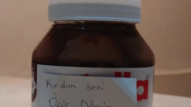 Kapı çaldığında böyle bir şeyle karşılaşsanız, affeder miydiniz?