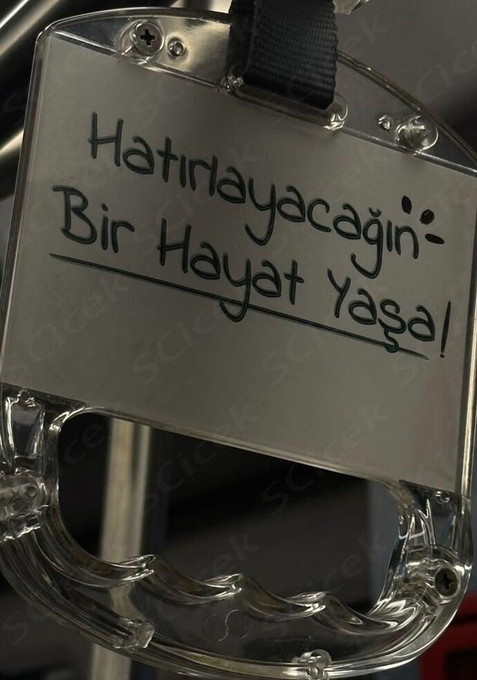 19 yaşinda olan kiza bi tavsiye verecek olsaniz ne olurdu?