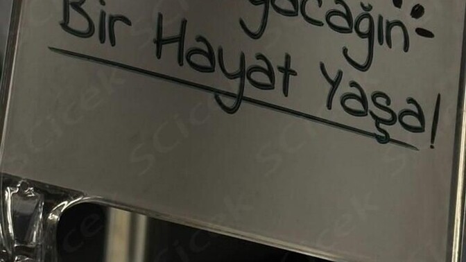 19 yaşinda olan kiza bi tavsiye verecek olsaniz ne olurdu?
