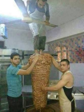 Tavuk Döner yiyen bir toplumun MUASIR MEDENİYETLER seviyesinin üzerine çıkması mümkün müdür?