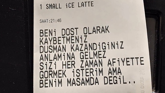 Eski dostunuzla aynı masa da oturur musunuz?