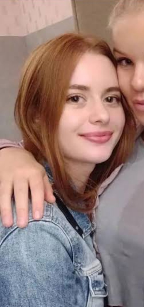 Gizem Güven mi Cansu Demirci mi daha güzel, sizce hangisi öne çıkıyor?