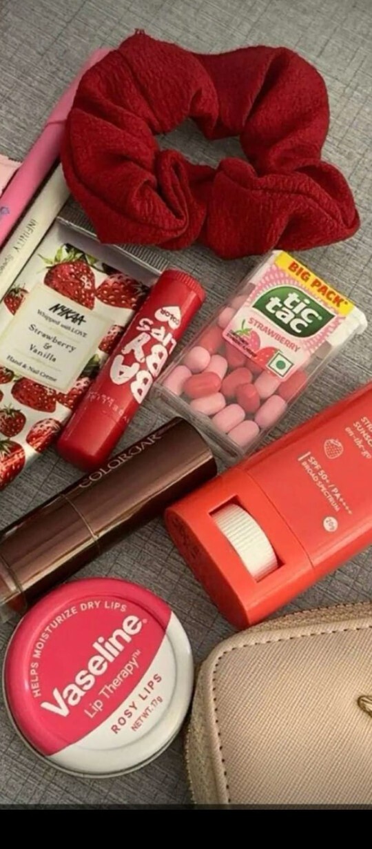 Erkeklerde çilekli dudak kremi sürmeli mi?