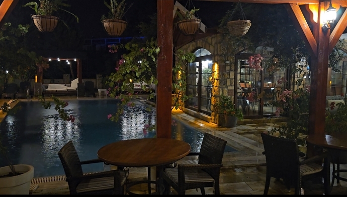 Yagmuru ve sessizligi sevenler burada mı, yagmur sesi size de huzur veriyor mu?