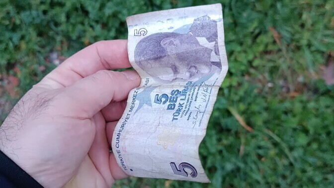Yolda para bulsan ne yaparsın?